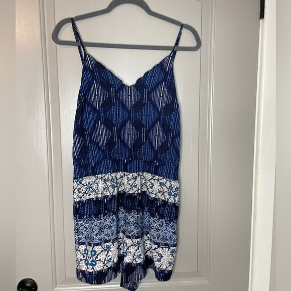 Forever 21 Size S Romper Navy Blue White Sleeveless Scalloped Pockets - Picture 1 of 8